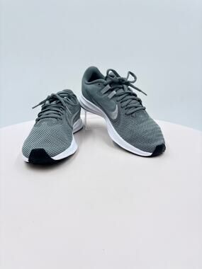 Nike Down Shifter